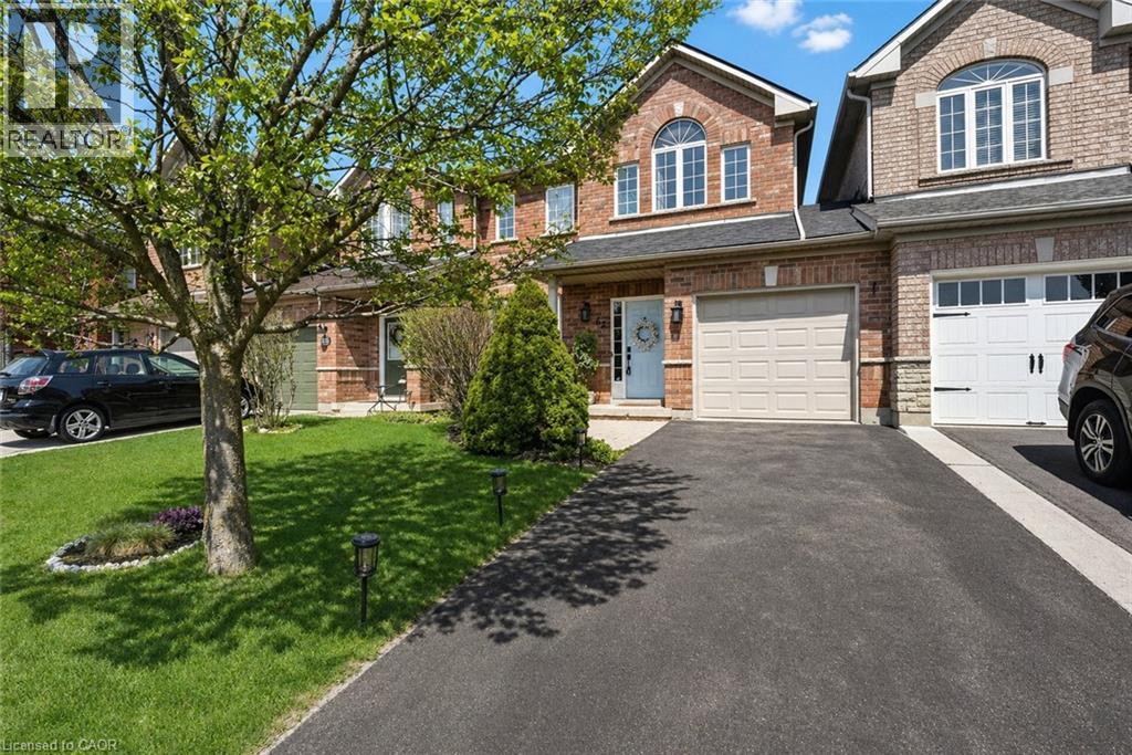 62 MOORE Crescent, Ancaster