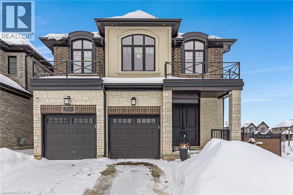 900 PONDCLIFFE Drive, Kitchener