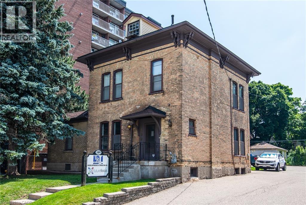 109 COLLEGE Street, Kitchener