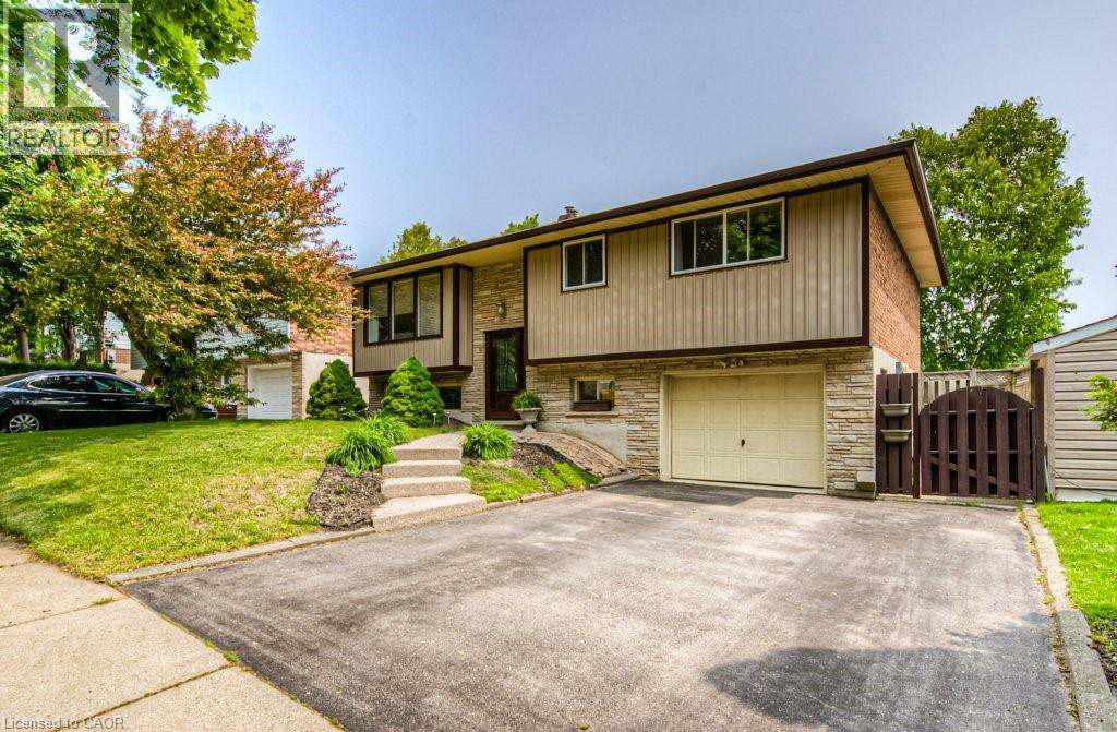 11 COACH HILL Drive, Kitchener