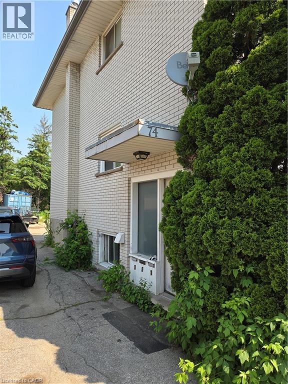 74 CARNABY Crescent, Kitchener