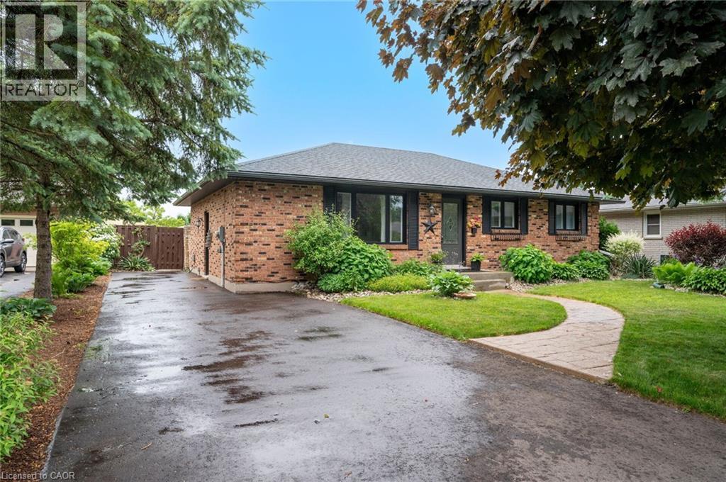 3 KAMPS Crescent, Tillsonburg