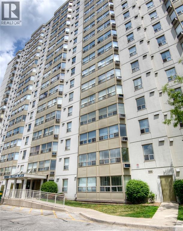35 GREEN VALLEY Drive UnitNo. 1412, Kitchener