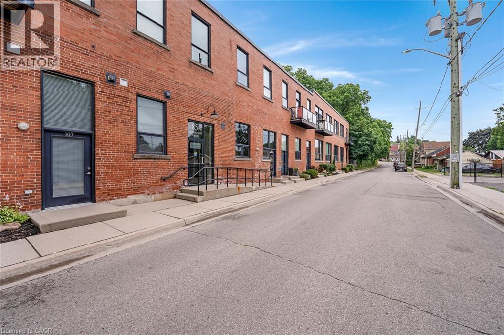 85 SPRUCE Street UnitNo. 206, Cambridge