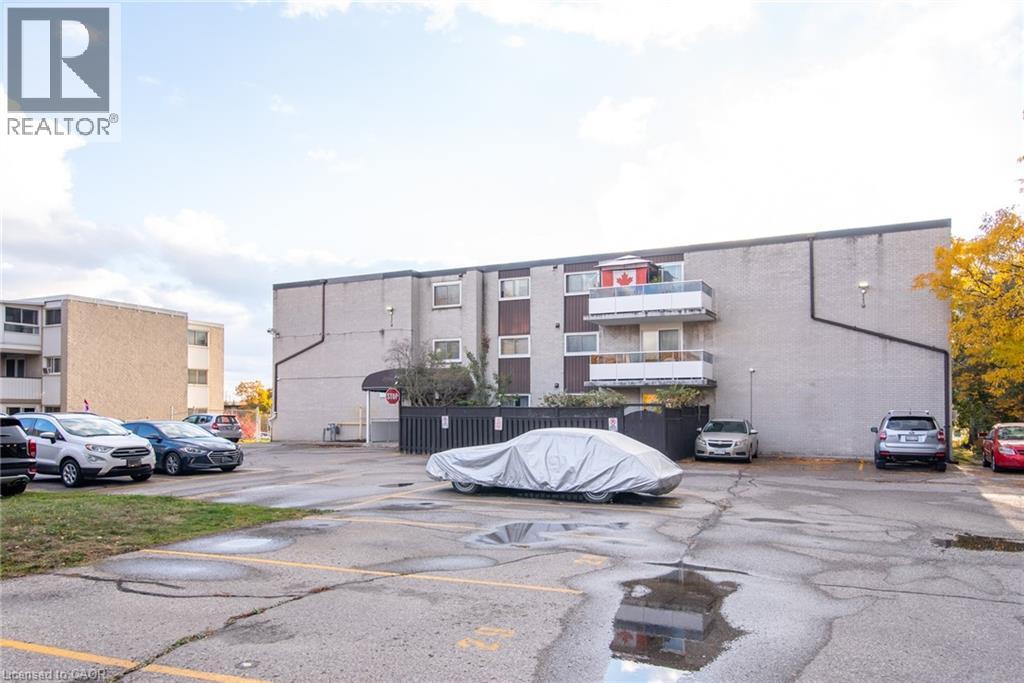 71 VANIER Drive UnitNo. 104, Kitchener