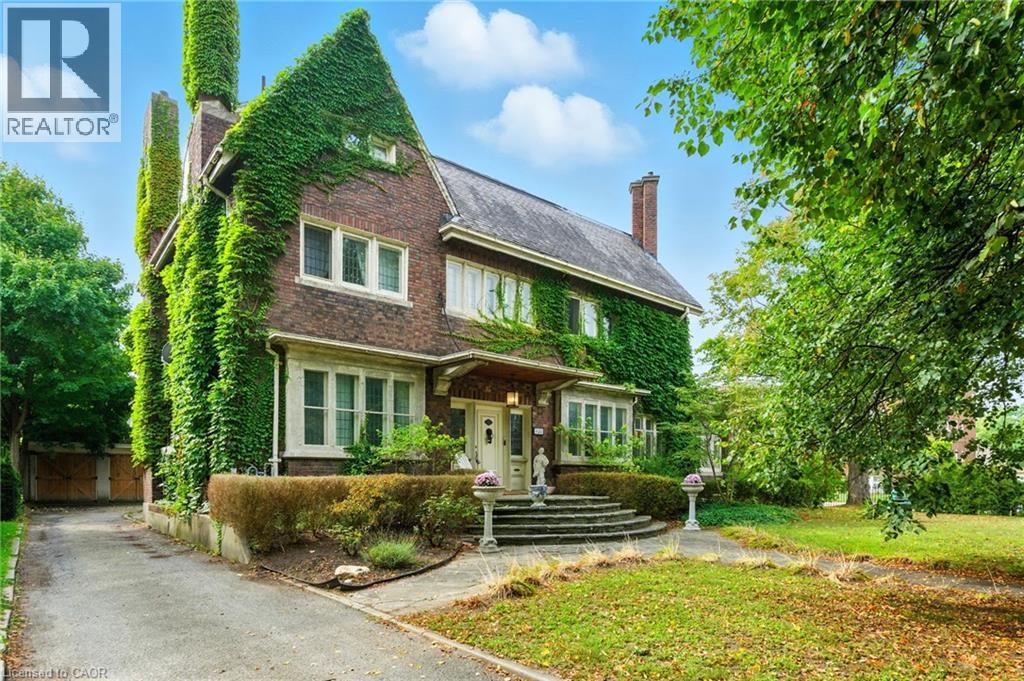 122 DUFFERIN Avenue, Brantford