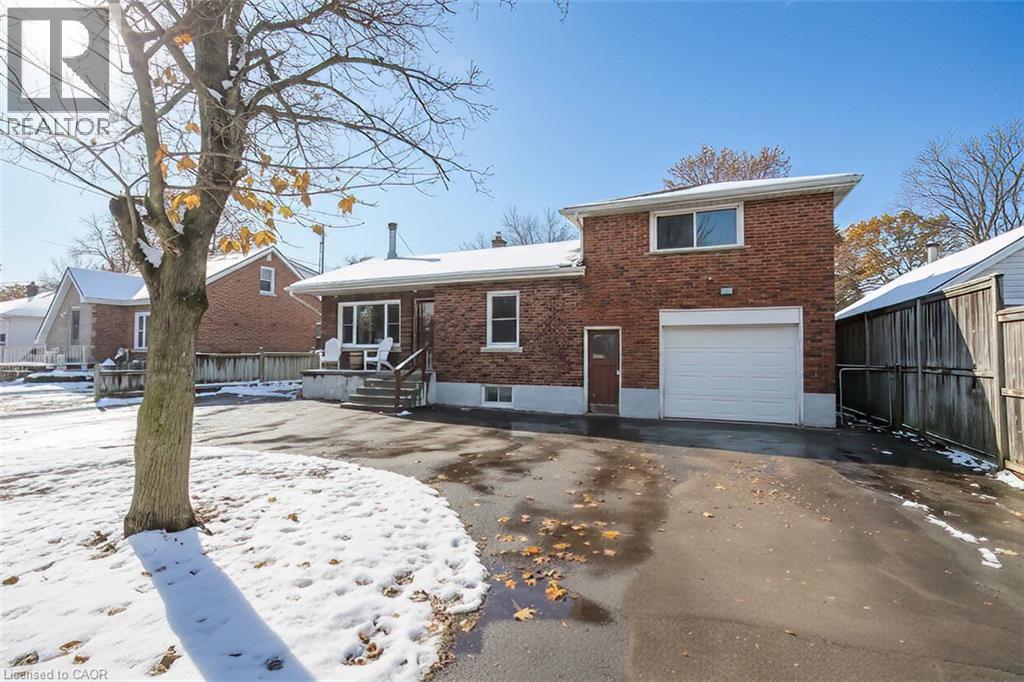 67 BLOSSOM Avenue, Brantford