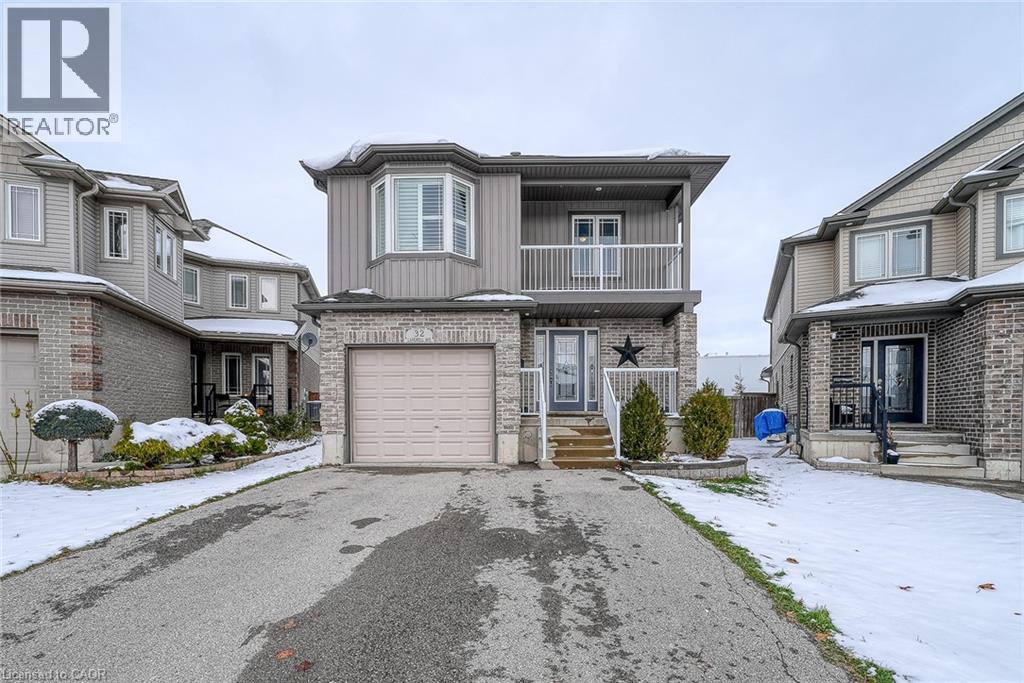 32 LANGRELL Avenue, Tillsonburg