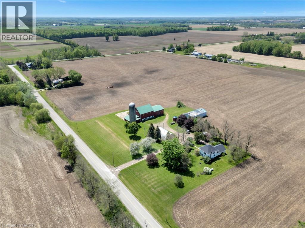 689 SHEFFIELD Road, Troy