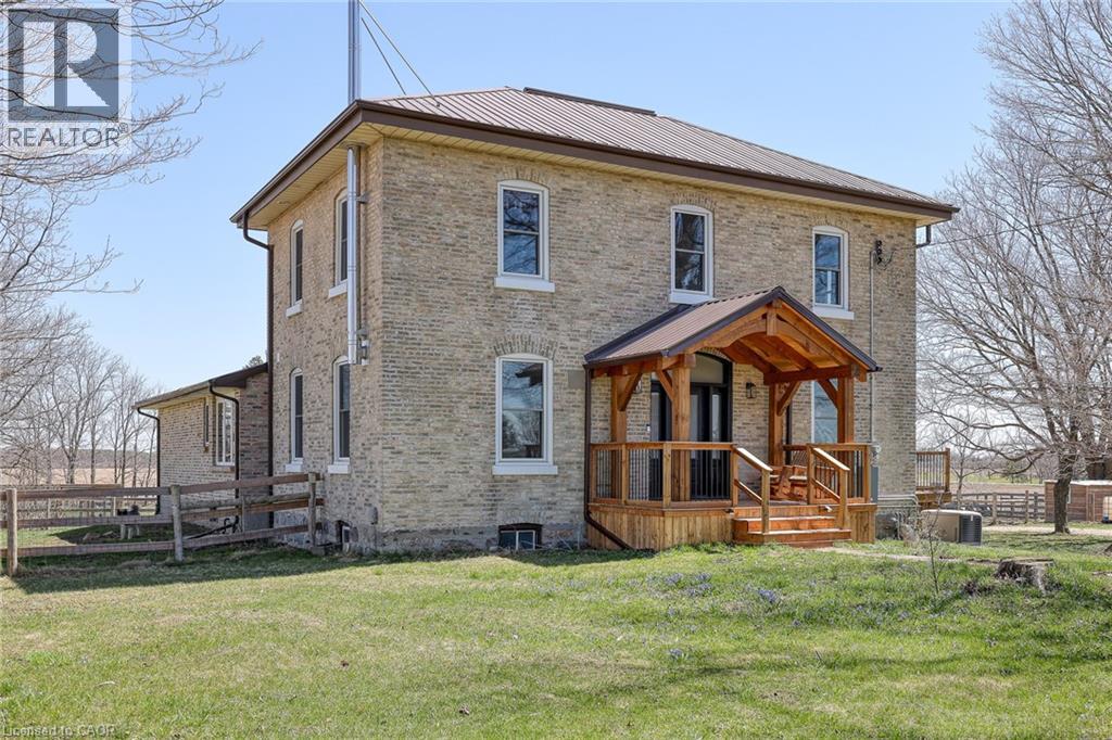 3892 LEWIS Road, Mossley