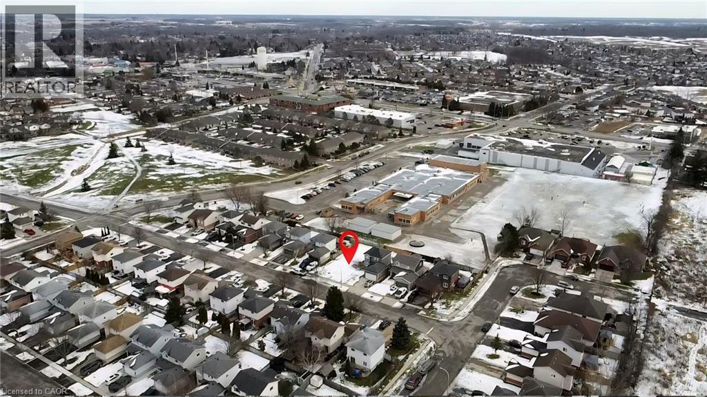 233 KINROSS Street, Caledonia