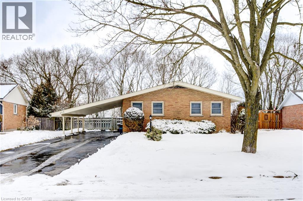 443 MAGNOLIA Crescent, London