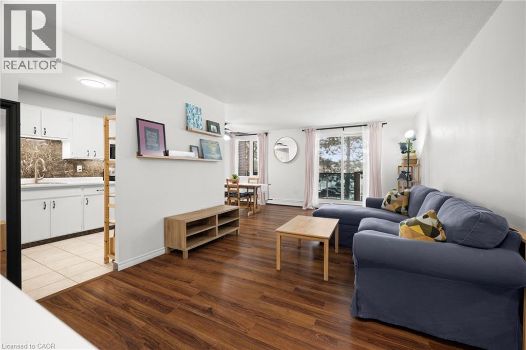 279 CHANDLER Drive UnitNo. 203, Kitchener