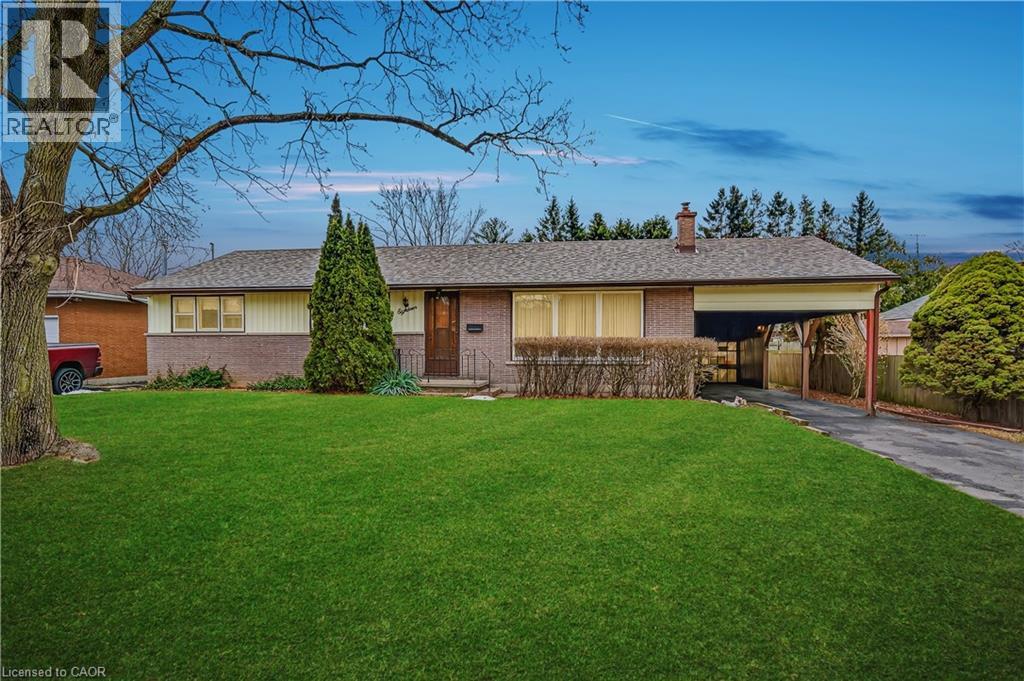 18 CHARLES Street, Simcoe