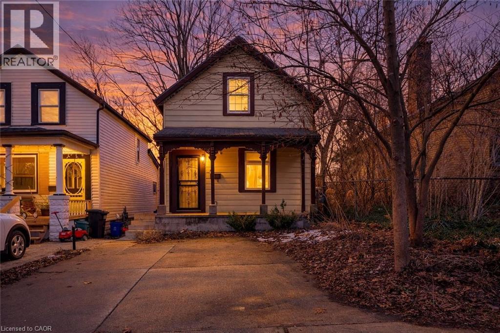 42 PALACE Street, London