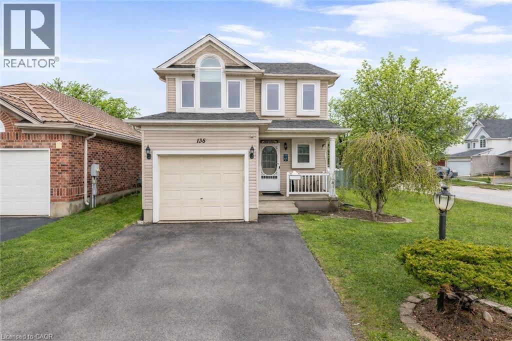 135 VERONICA Drive, Kitchener