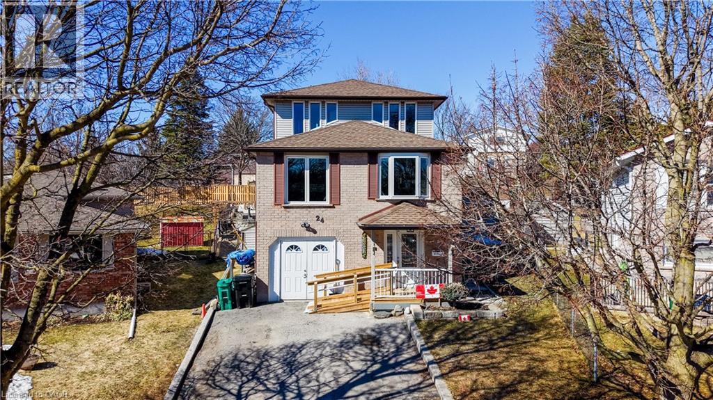 24 FARMINGTON Place, Kitchener