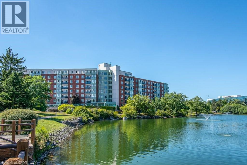 30 BLUE SPRINGS Drive UnitNo. 501, Waterloo