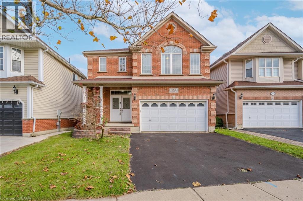 584 WINTERBURG Walk, Waterloo