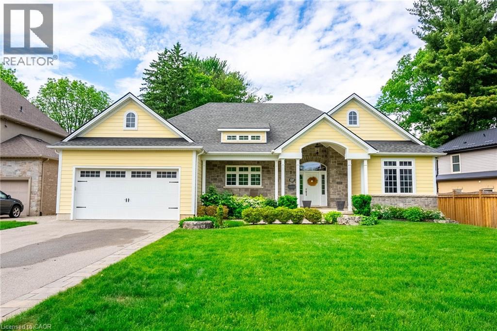 157 TERRENCE PARK Drive, Ancaster