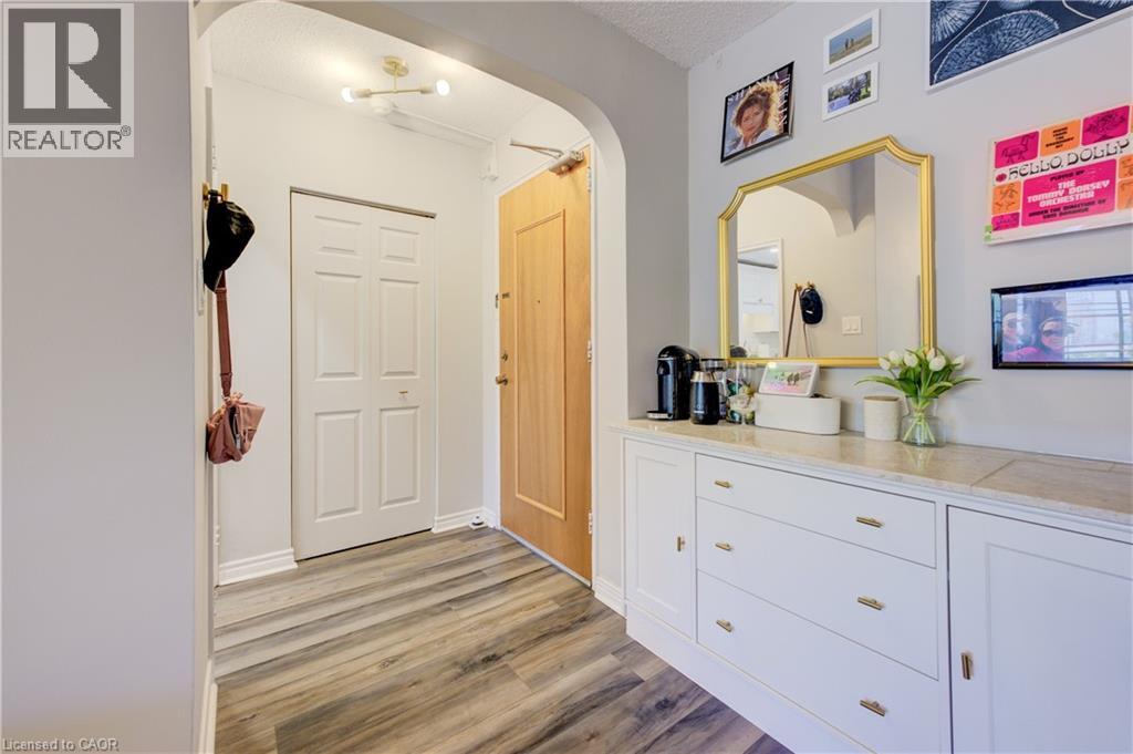 45 WESTMOUNT Road N UnitNo. 302, Waterloo