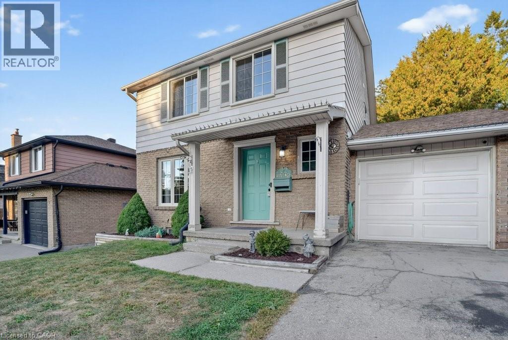 22 VINTAGE Crescent, Kitchener