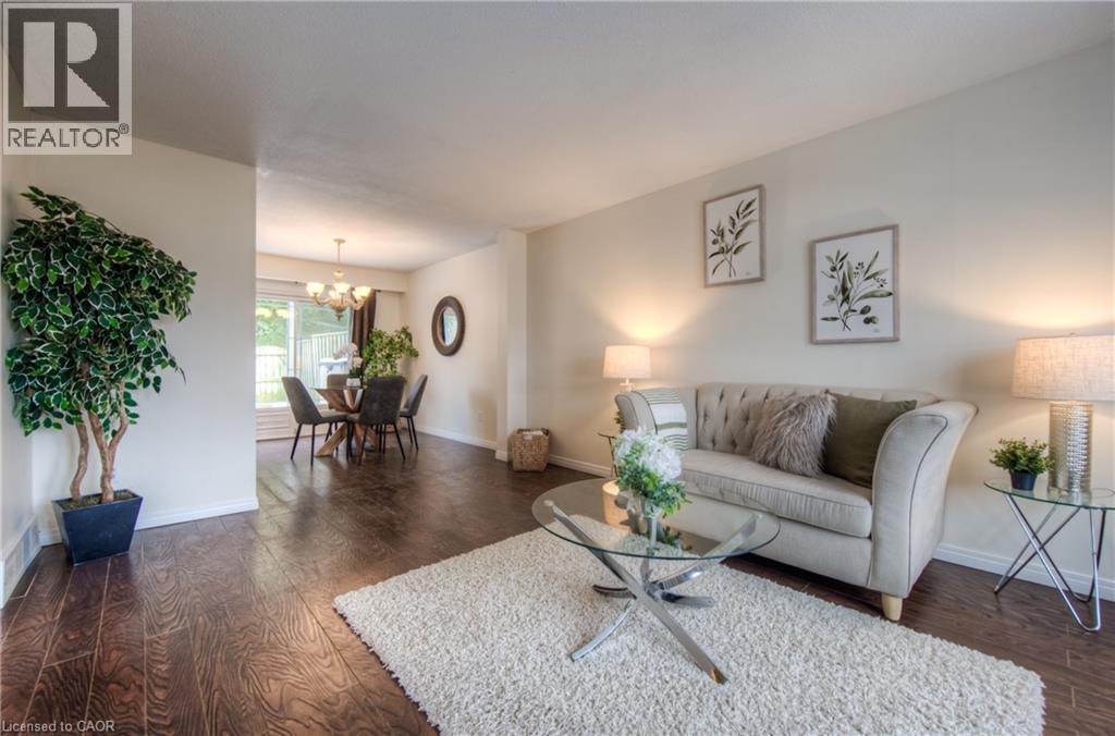 206 GREEN VALLEY Drive UnitNo. 7, Kitchener