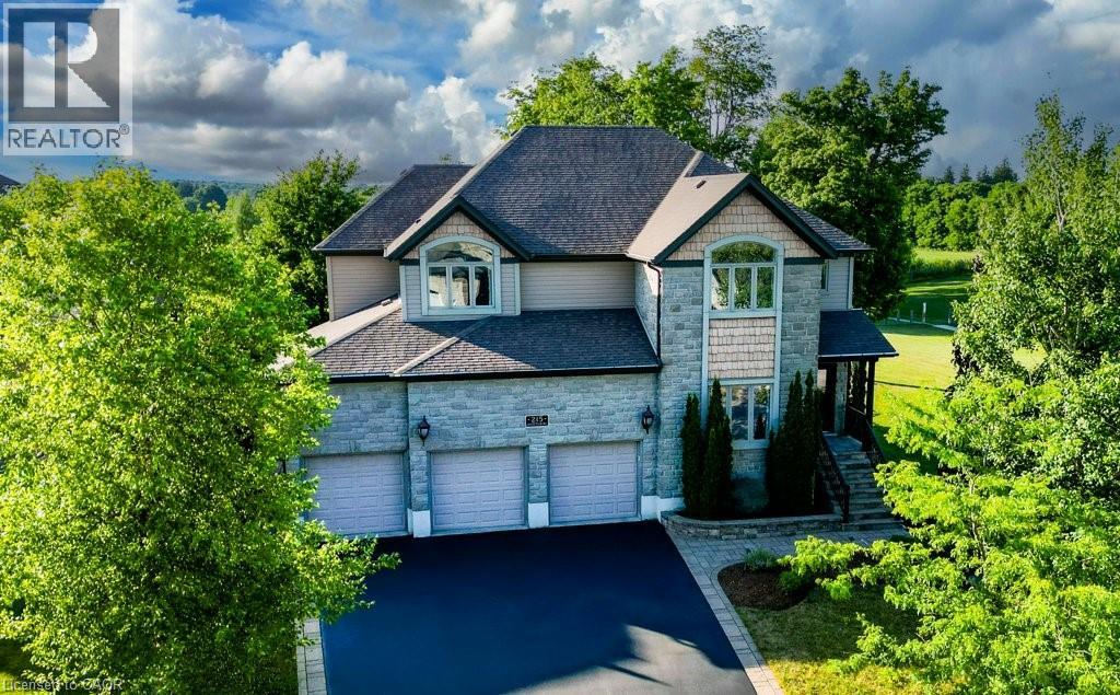 215 HOSTETLER Road, New Hamburg