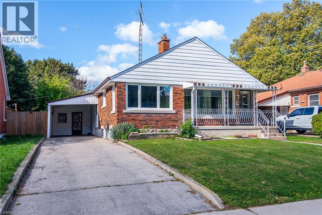 48 CHRISTOPHER Drive, Cambridge