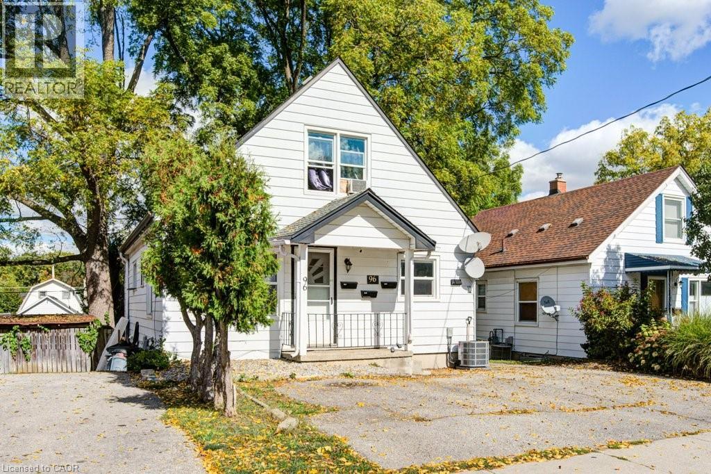 96 EMERY Street W, London