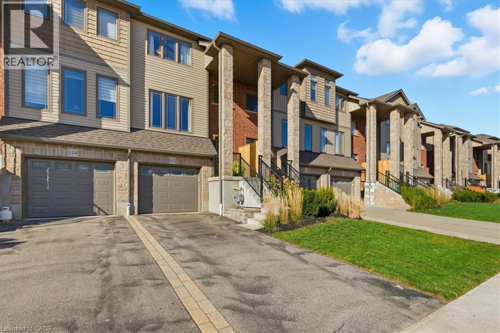 112 LOXLEIGH Lane, Breslau