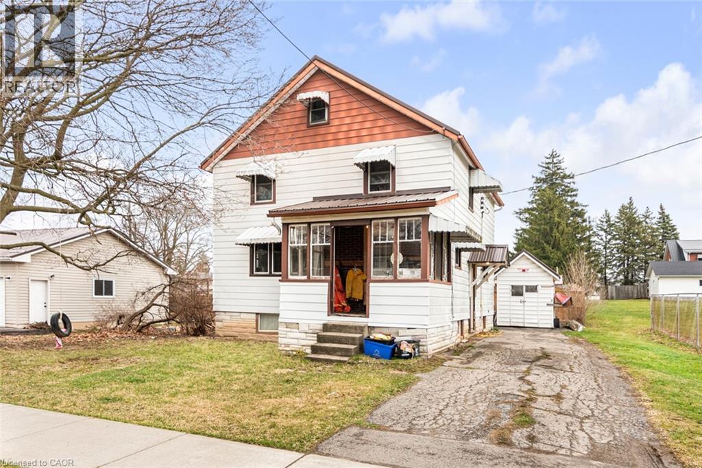 12 SENECA Street, Cayuga