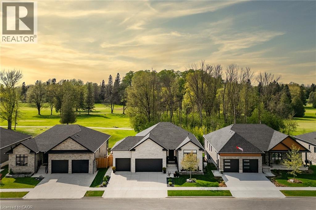 41 GILMER Crescent, Listowel