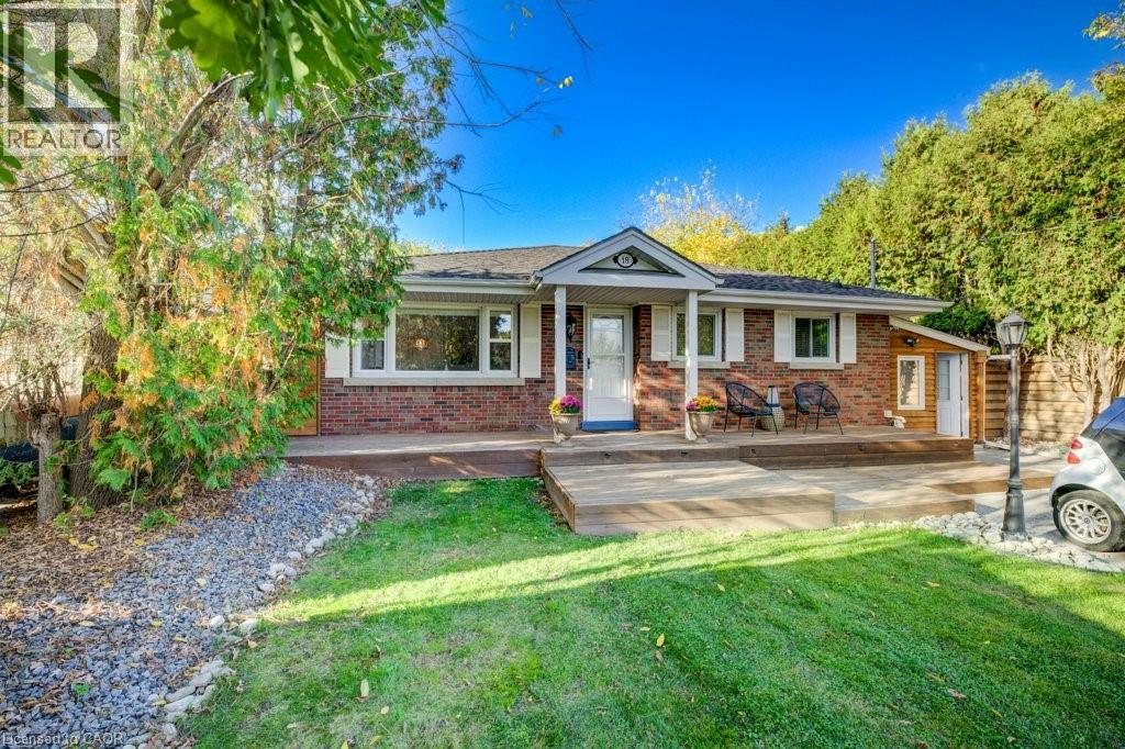 18 HILLTOP Drive, Cambridge