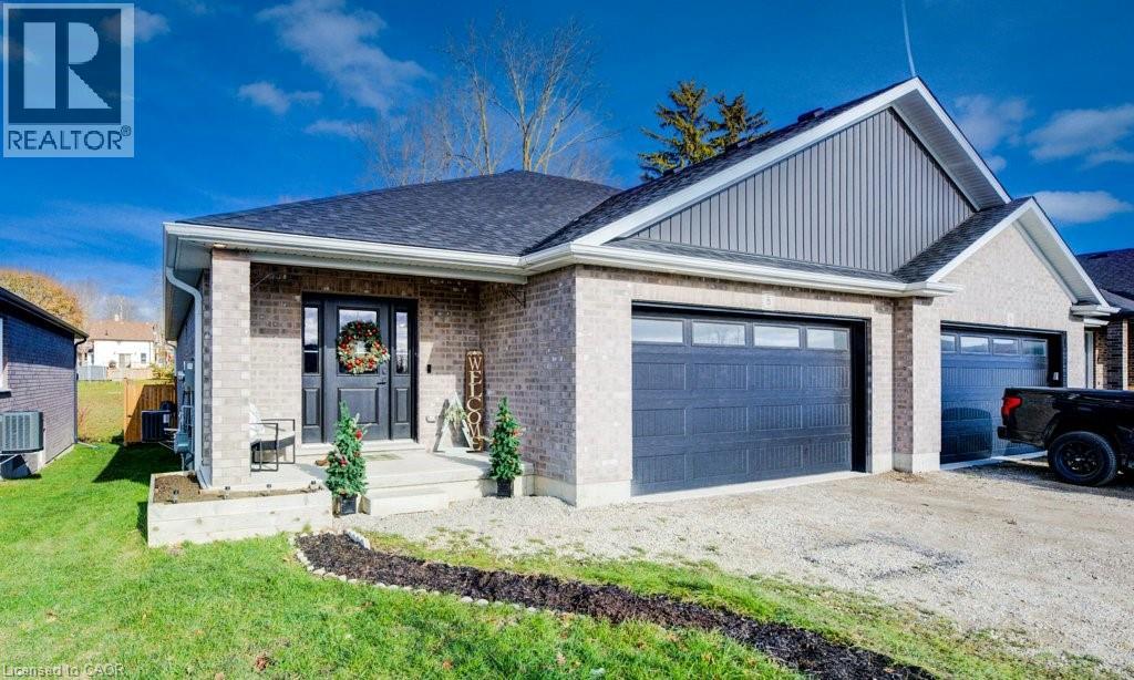 8 MALCOLM Crescent, Listowel