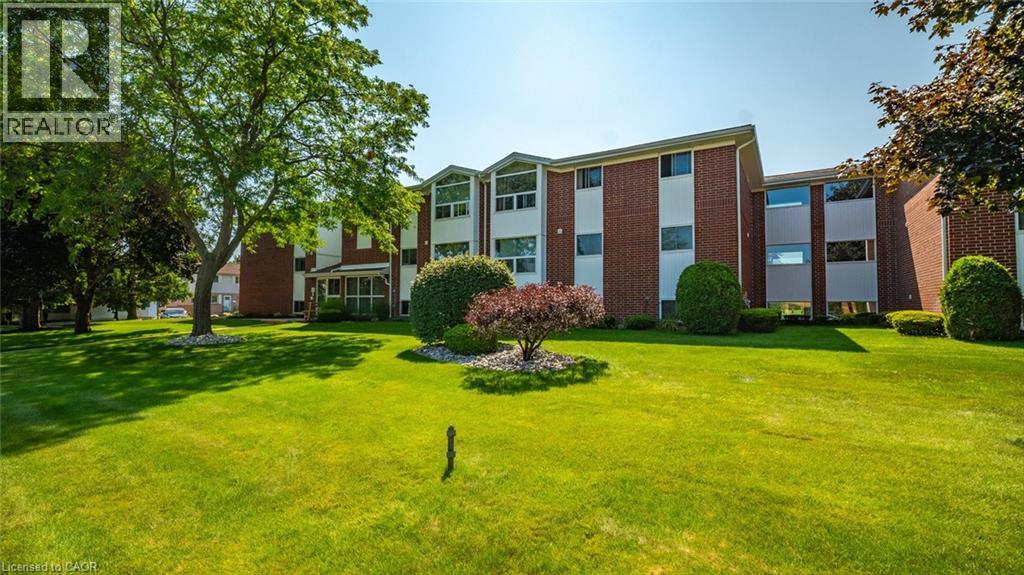 60 DONLY Drive UnitNo. 303, Simcoe