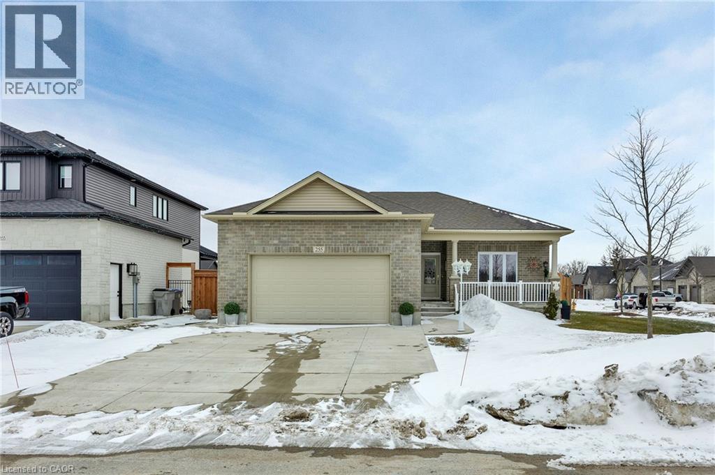 255 ROGERS Road, Listowel