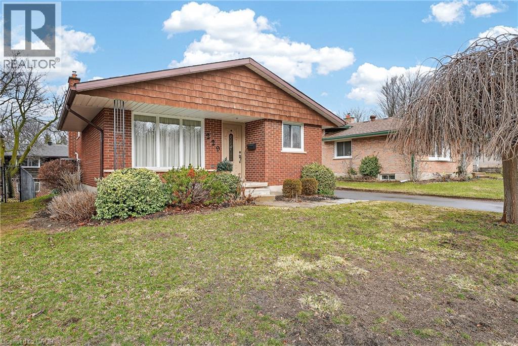 229 LAURENTIAN Drive, Kitchener