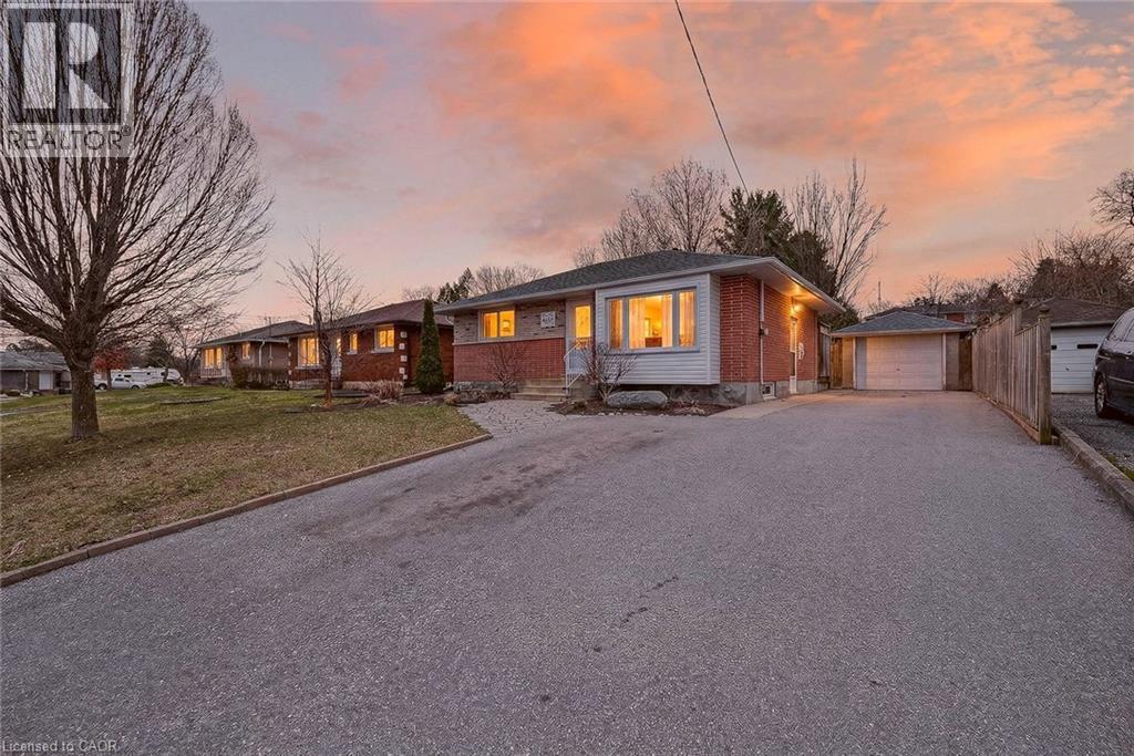 390 ARGYLE Street, Woodstock