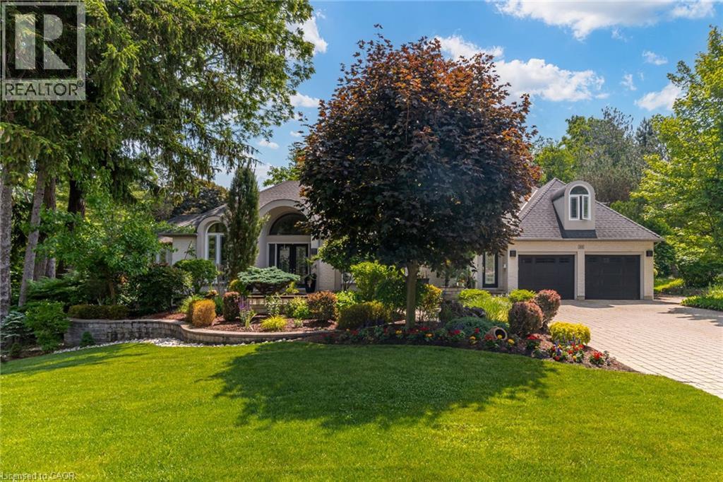 34 HARRINGTON Place, Ancaster