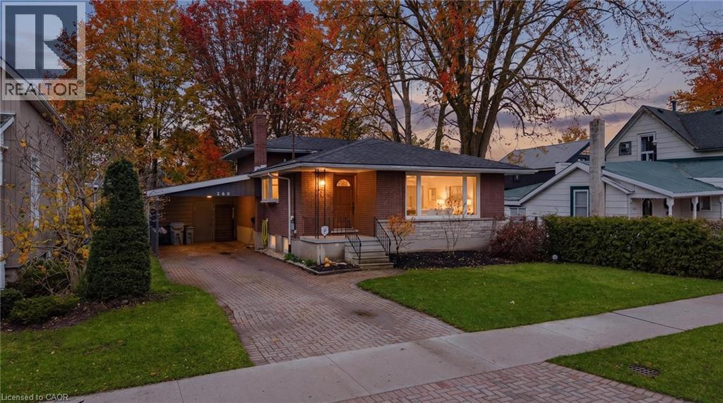 260 BINNING Street W, Listowel