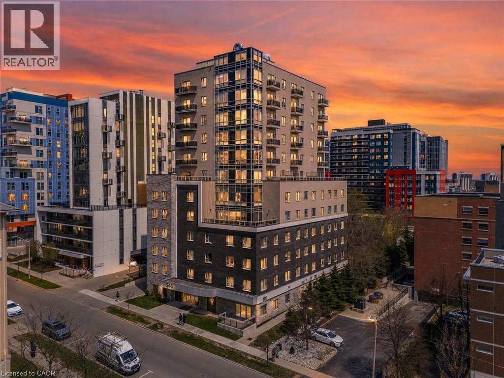 246 LESTER Street UnitNo. PH-03, Waterloo