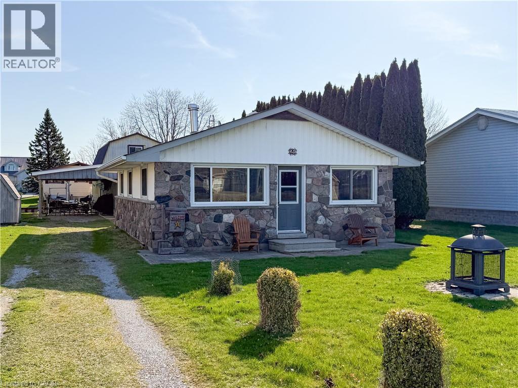 21 POPLAR Road, Long Point