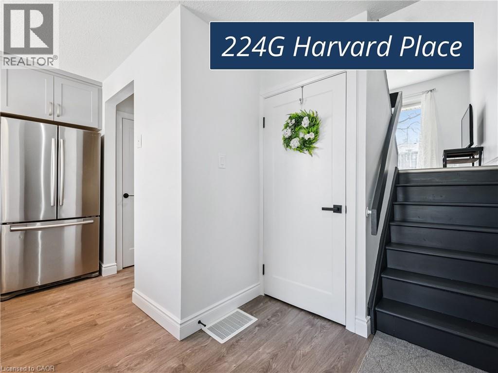 224G HARVARD Place, Waterloo
