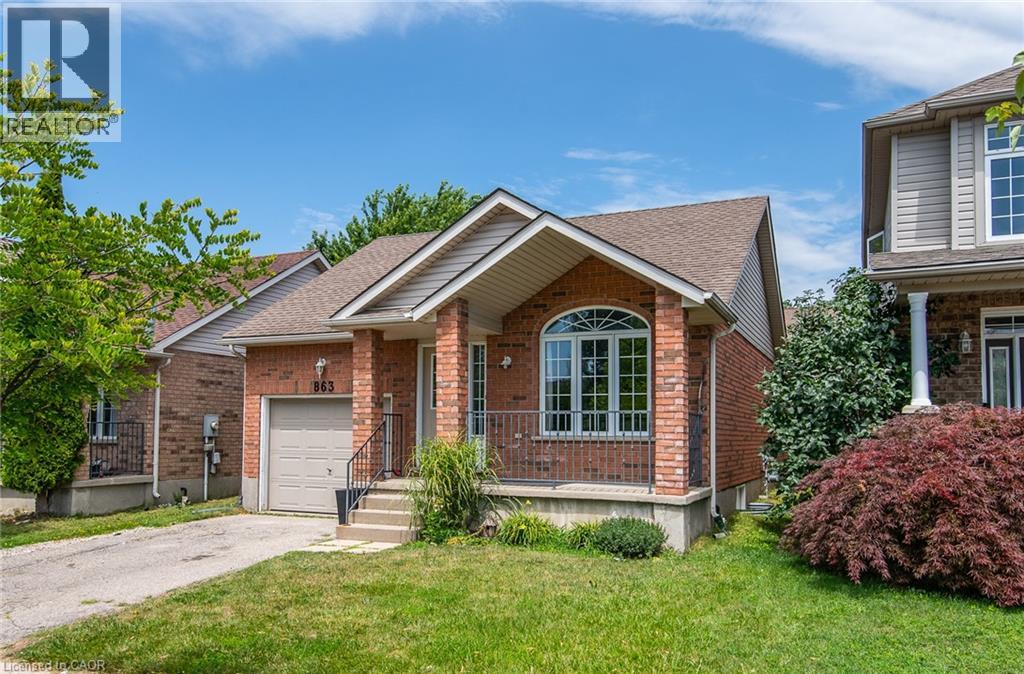 863 BRANDENBURG Boulevard, Waterloo