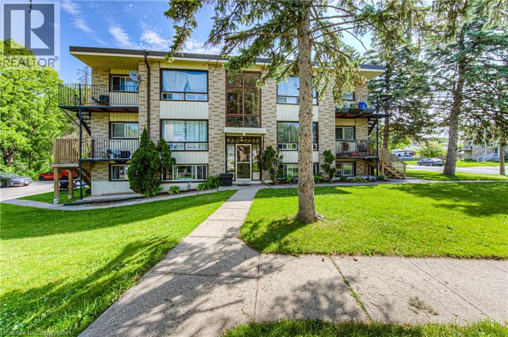 76 BARBARA Crescent, Kitchener