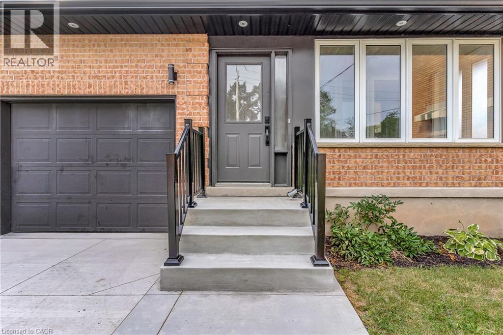 126 HIGHLAND Road W, Kitchener