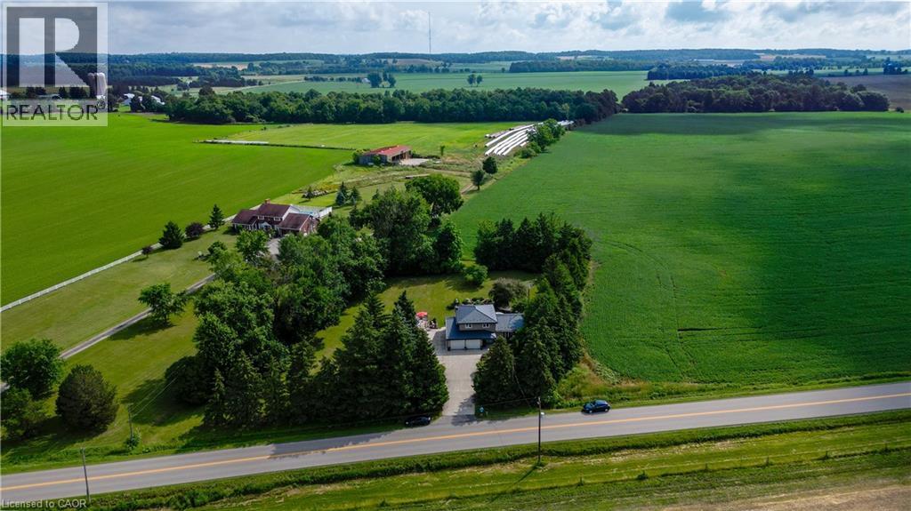 1327 PUDDICOMBE Road, New Hamburg
