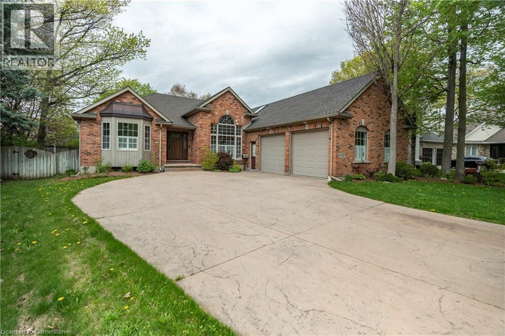632 BAYHAMPTON Crescent, Waterloo