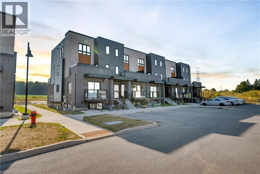 235 CHAPEL HILL Drive UnitNo. 11, Kitchener